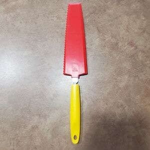 Vintage 70s 80s Ekco Red Serrated Lettuce Cutting Knife with Yellow Handle